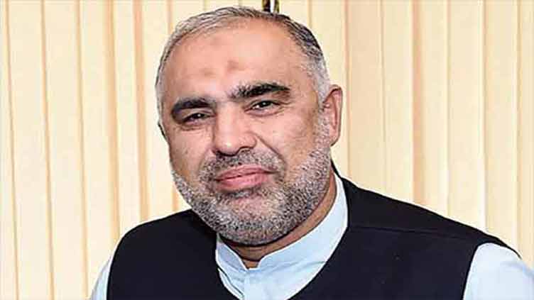 Asad Qaiser condemns PM's stance on KP police at apex committee meeting