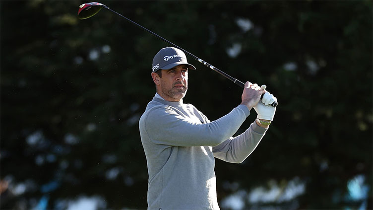 Justin Rose outlasts weather issues, takes Pebble Beach Pro-Am lead