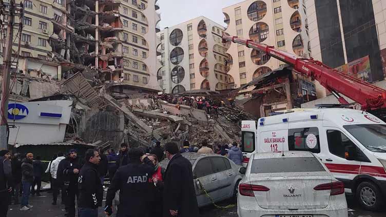 Turkiye, Syria grapple with quake shock as death toll mounts to 2,600