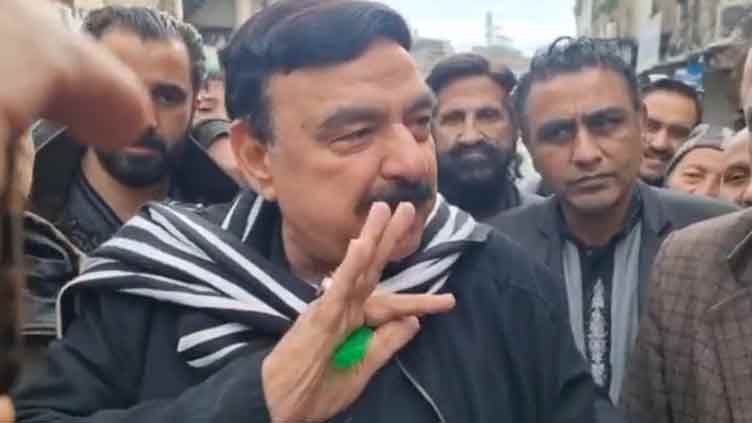 IHC stops police from acting against Sheikh Rashid in Karachi, Hub cases