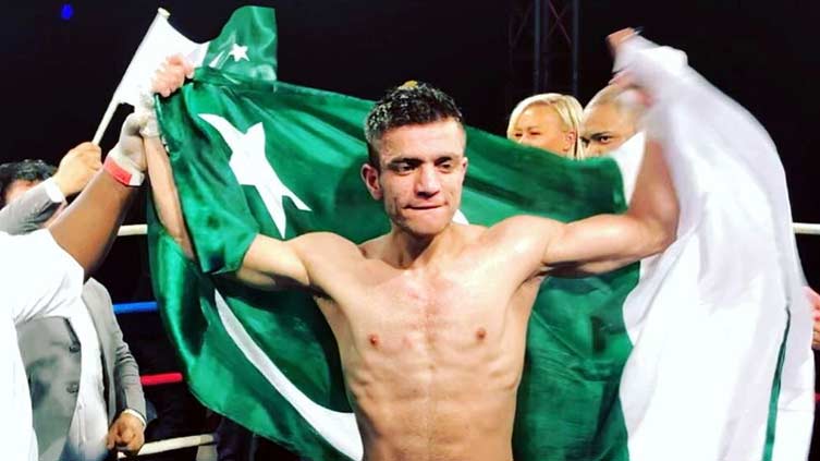 Usman Wazir wins World Boxing Organization Youth World Champion