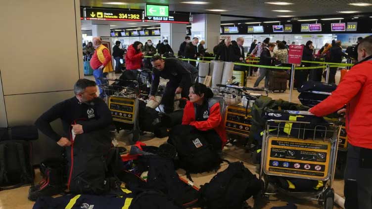 Aid, rescuers rushed to Turkey, Syria after deadly quake