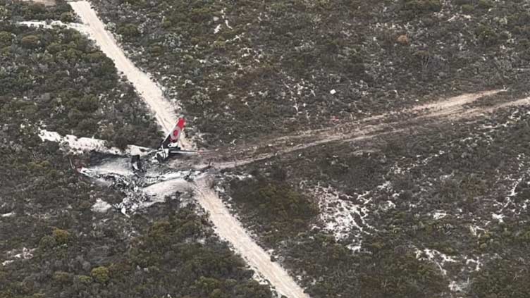 Pilots walk away from 737 crash in Australia
