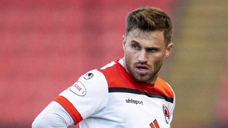 Radcliffe FC release Goodwillie and apologise for misstep