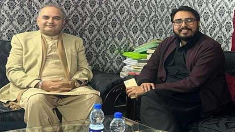 Shahbaz Gill apologises to Ramesh Kumar over inappropriate use of words