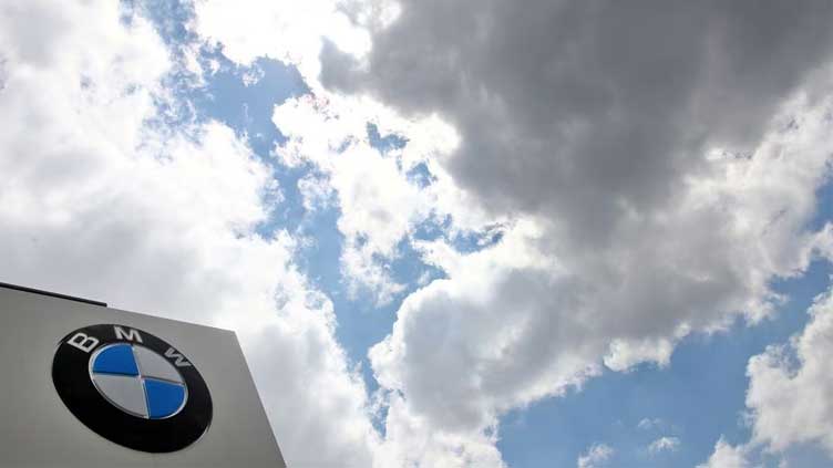  BMW meets 2022 pretax earnings target: Focus magazine