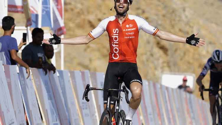 Herrada leads Tour of Oman after second stage win