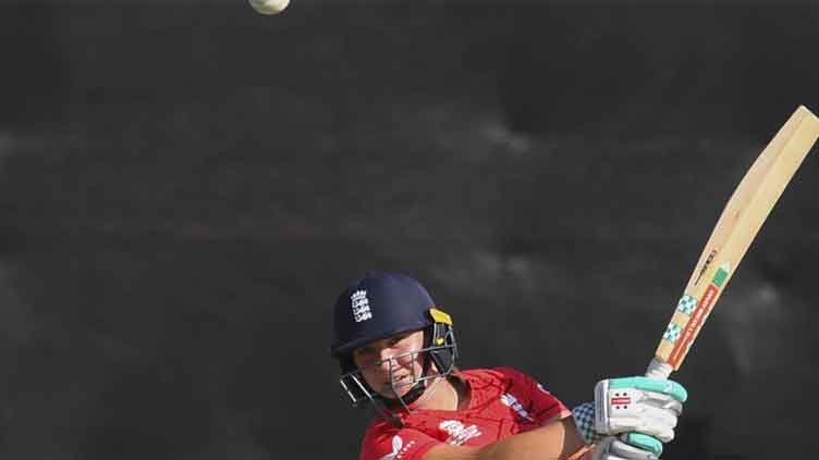 England take control of group with convincing win over Ireland