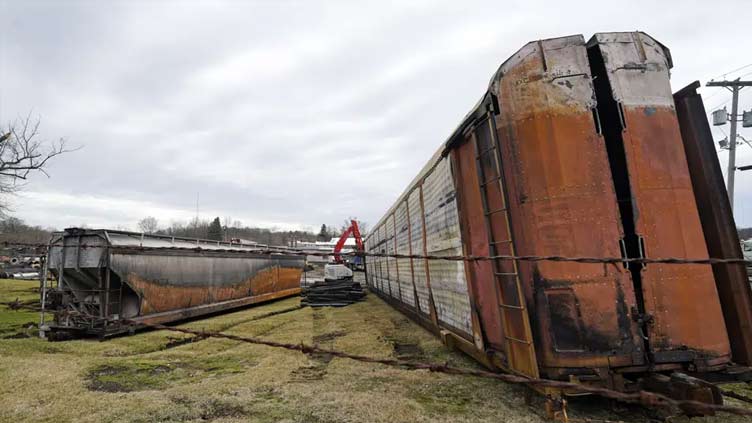 Upset US town residents seek answers over train derailment