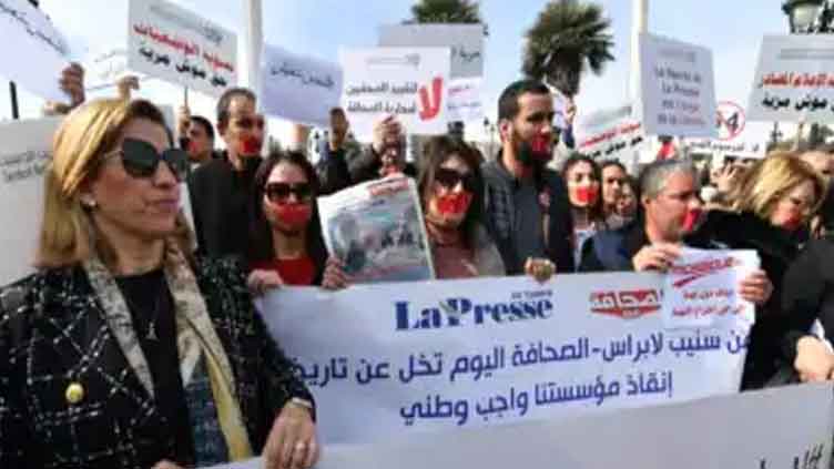 Tunisia journalists accuse state of intimidation