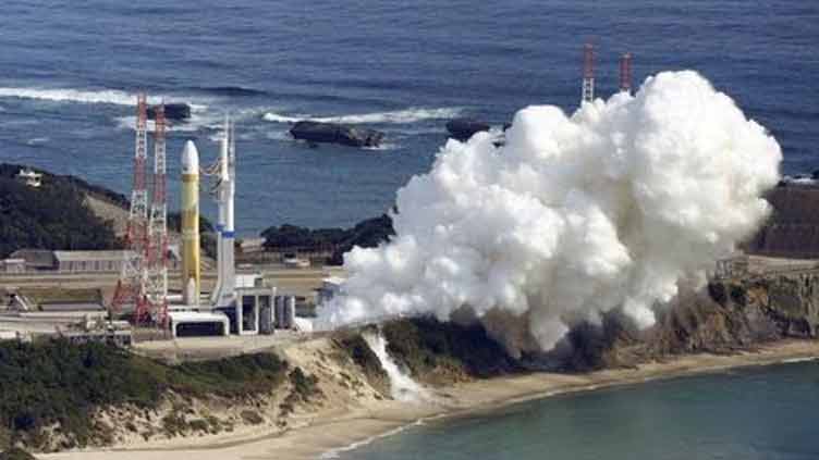 Japan's H3 flagship rocket fails to lift off after booster engine glitch
