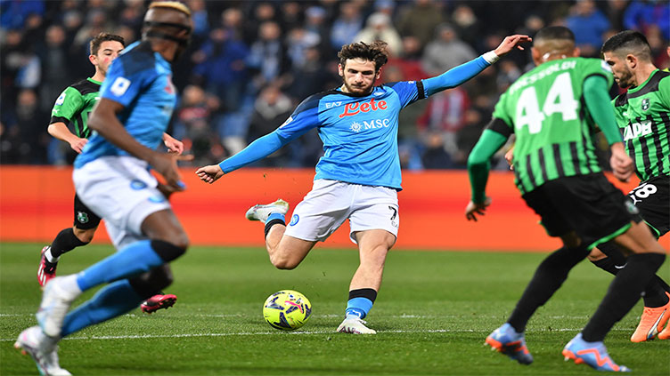 Leaders Napoli move 18 points clear with 2-0 win at Sassuolo