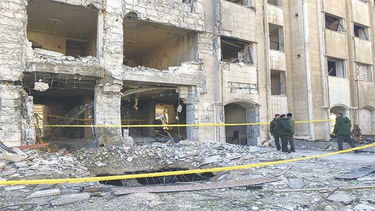 Israeli air strike leaves 15 dead in Damascus