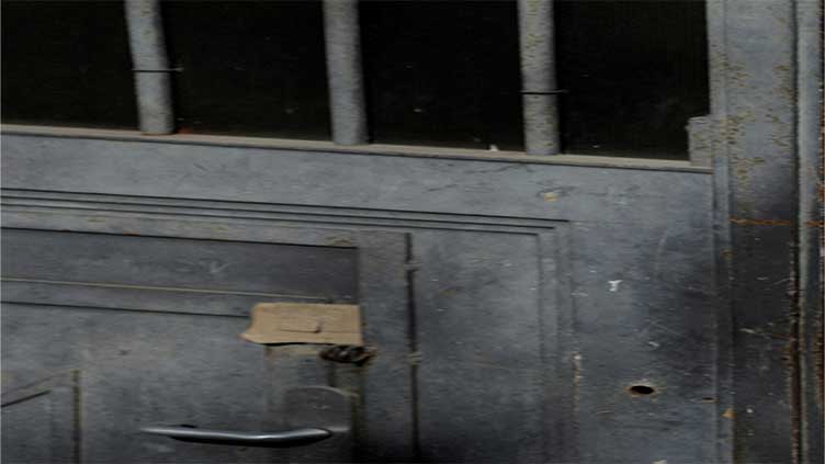 Romanian court keeps Tate brothers in custody pending investigation