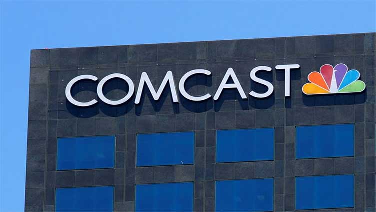 Comcast takes advantage of AI rally to sell more BuzzFeed shares