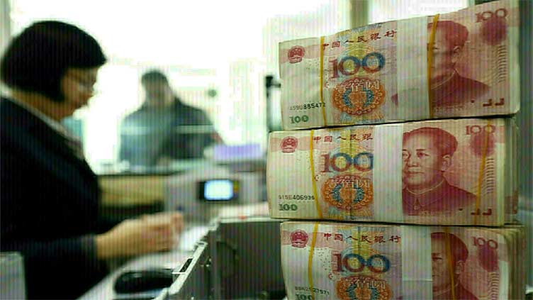 China's yuan plumbs seven-week lows on signs Sino-US tensions escalating