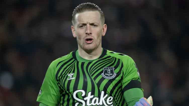 England goalkeeper Pickford signs new Everton deal