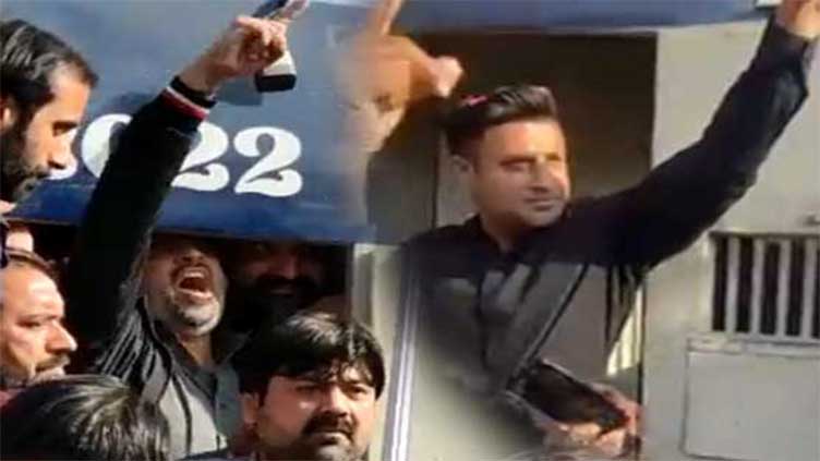Jail-filling drive: PTI leaders including Fayaz Chauhan, Zulfi Bukhari court arrest