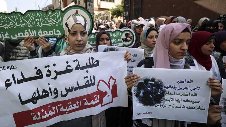  Israelis, Palestinians pledge to curb violence