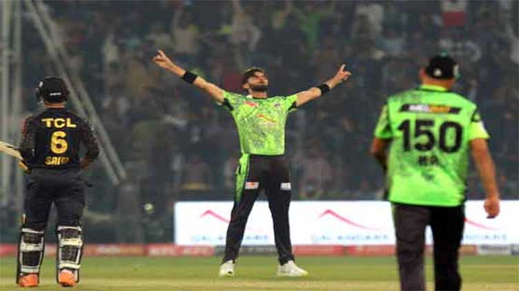 Fakhar, Shaheen help Qalandars clinch high-scoring contest against Zalmi