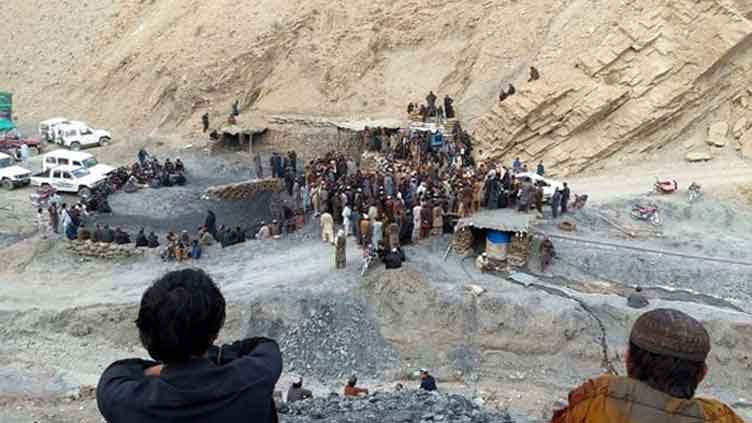 Gunmen kill four miners, set 11 coal mines on fire in Harnai - Pakistan ...