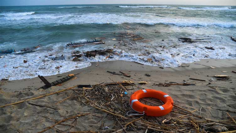  Victims wash ashore after deadly Italy shipwreck