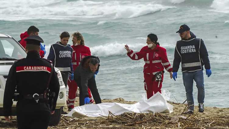  Death toll at 62 in Italy migrant tragedy; dozens missing