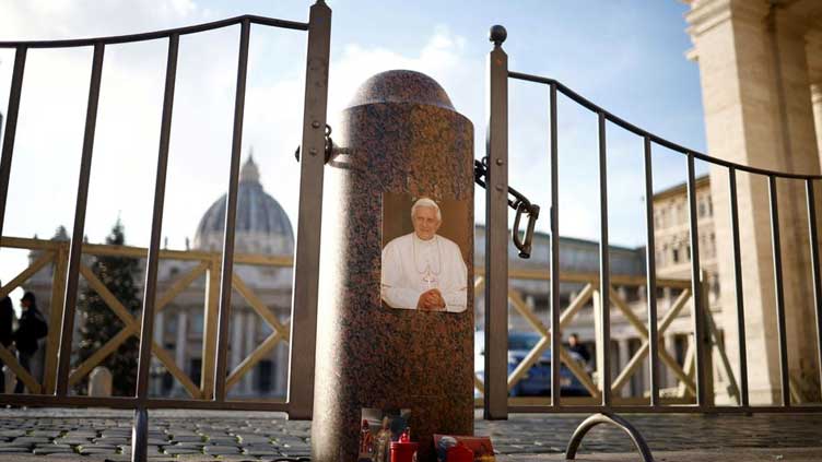 Death of former Pope Benedict overshadows New Year at Vatican