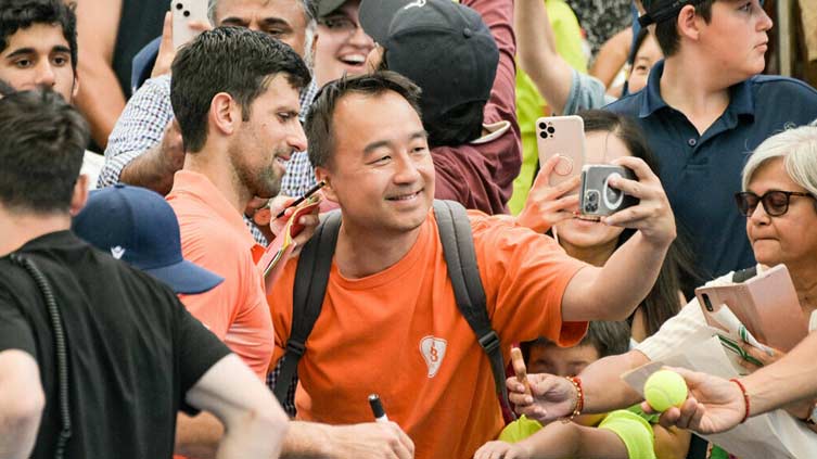 Djokovic given hero's welcome in Adelaide