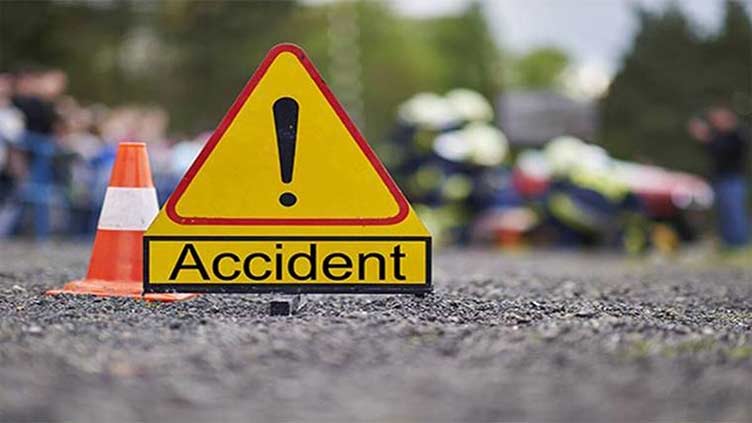 Seven dead, five injured in van-truck collision 