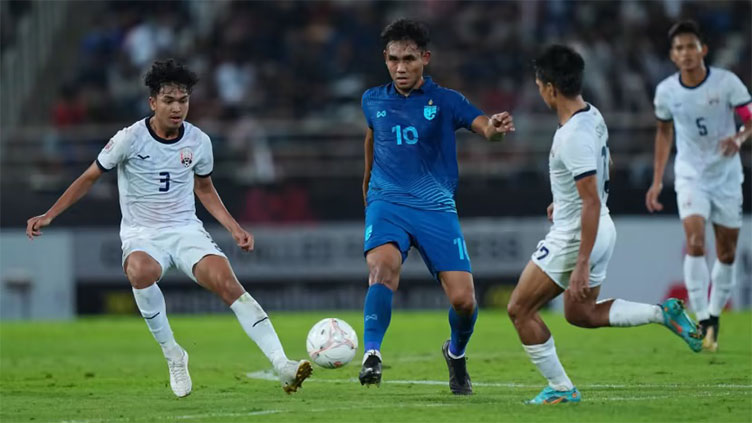 Teerasil doubles up as Thailand and Indonesia reach semi-finals