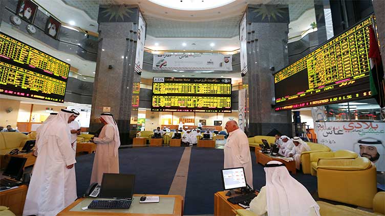 Gulf markets gain profits despite volatile oil, economic gloom