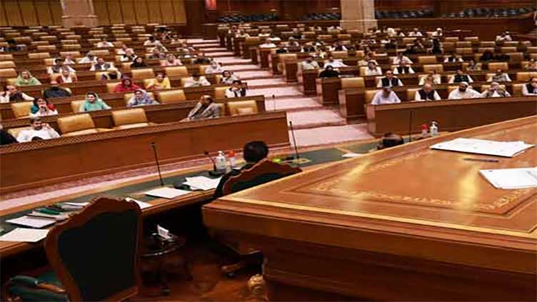 Possible Vote of confidence : PML-N directs members to remain in Lahore