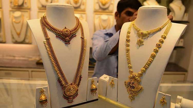 Gold prices plunge Rs5,200 to Rs183,400 per tola