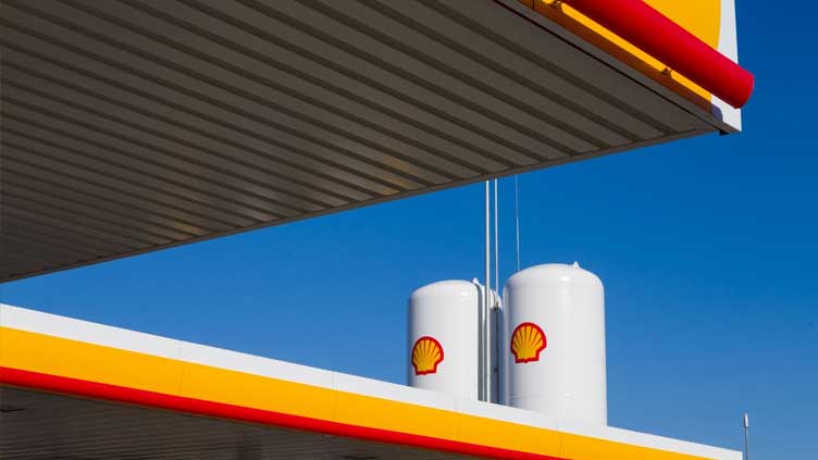 Shell LNG trading provides quarterly boost despite output drop