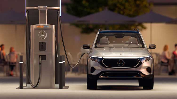 Mercedes to build its own electric vehicle charging network