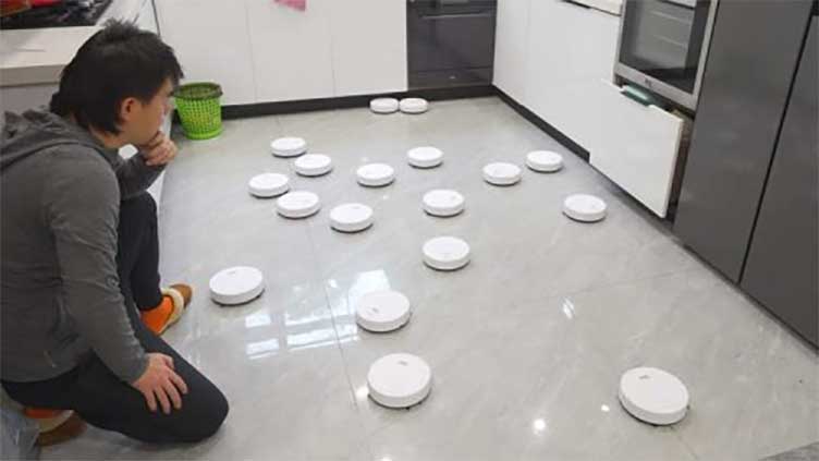 Man spends just $80 on 20 robot vacuum cleaners, gets what he paid for