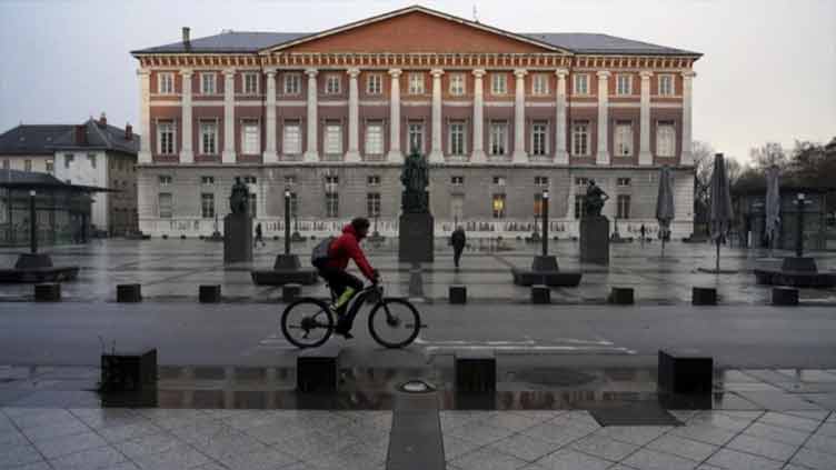 Former Ukrainian parliamentarian denies embezzlement charge in French court