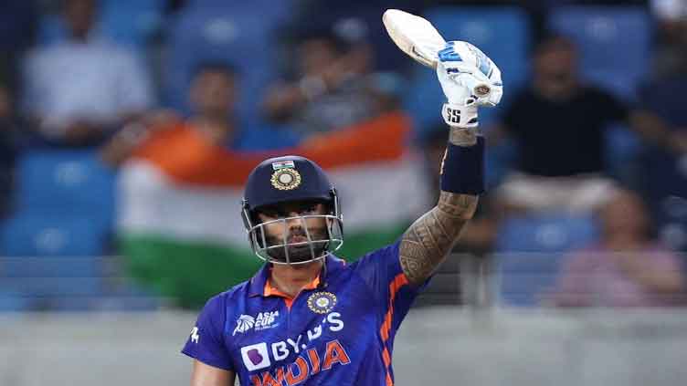 Yadav makes batting easier for India team mates, says Pandya