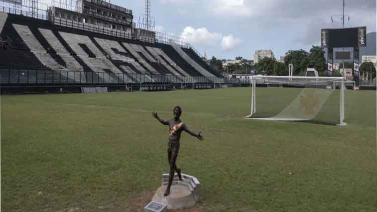 Brazilian strike ace Dinamite dies aged 68