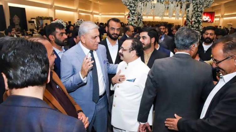 Qamar Javed Bajwa attends wedding of Faiz Hameed's daughter