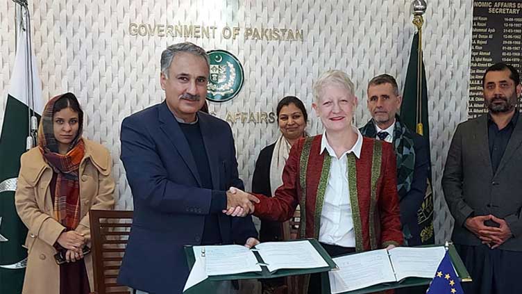  Pakistan receives 87mln euros from EU for green economy