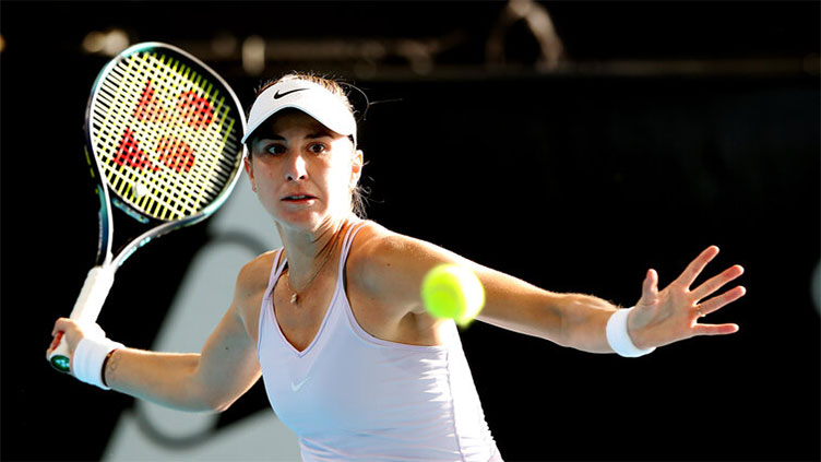 Belinda Bencic, Danielle Collins cruise in Adelaide