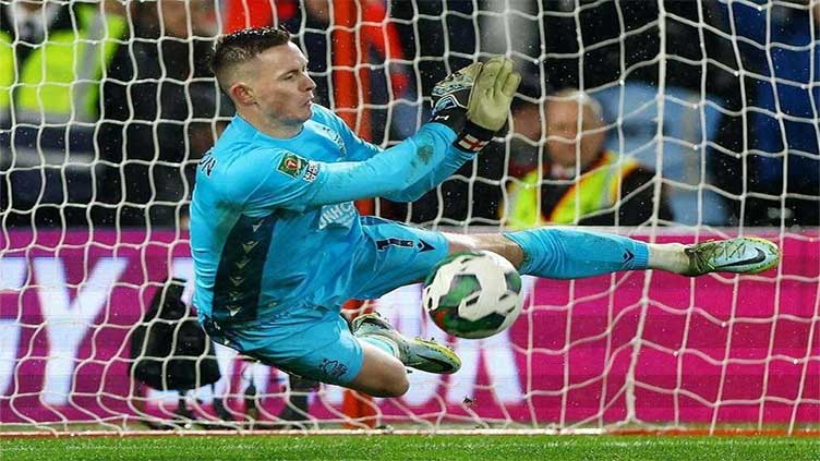 Forest beat Wolves in shootout to reach League Cup semis