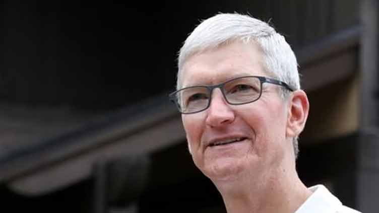 Apple CEO Cook's pay more dependent on stock performance in 2023