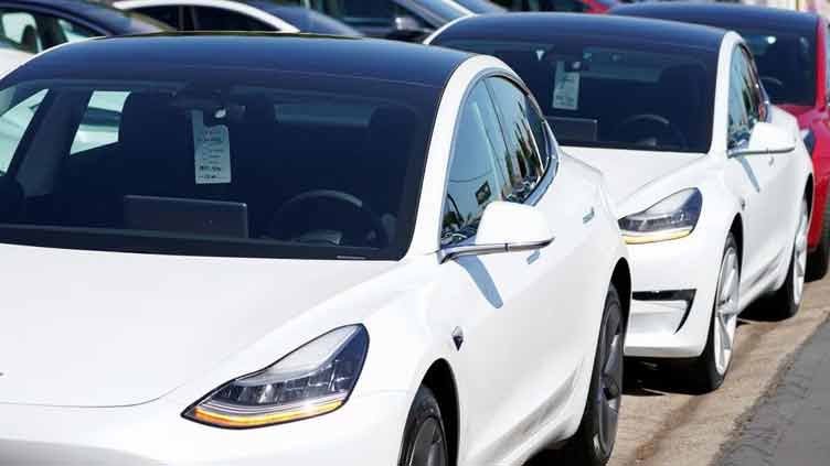 Tesla cuts prices on electric vehicles for US market