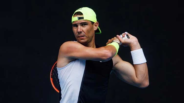 Nadal shrugs off rocky buildup to Australian Open defence