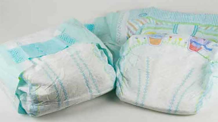 Strange case of robbery in Karachi: thief steals diapers' bag