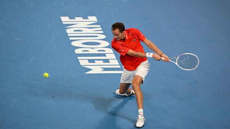 Medvedev demolishes Giron to signal Australian Open intent