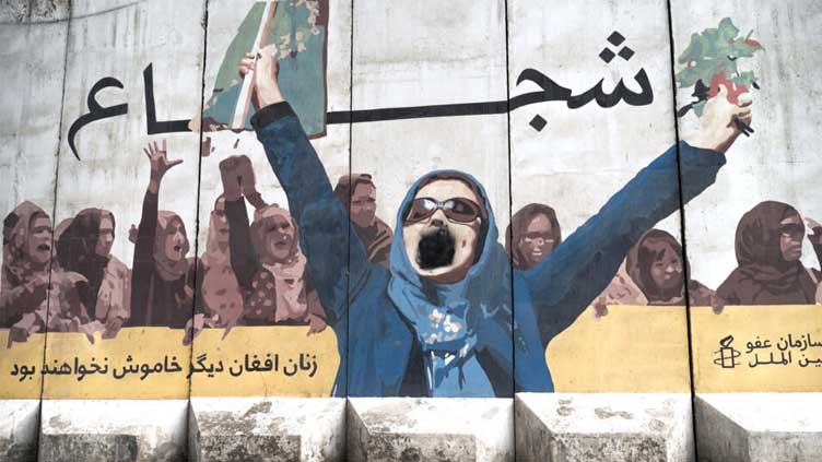  Three foreign NGOs partially resume aid in Afghanistan